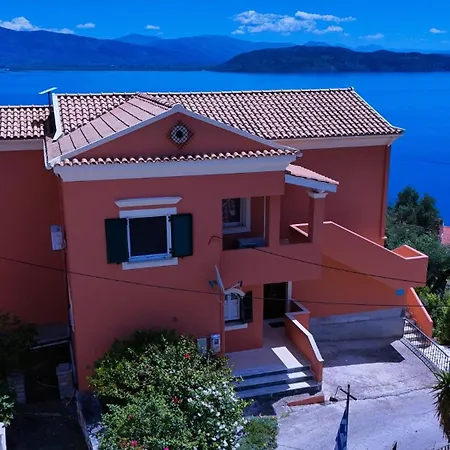 Clios House Semesterbostad *